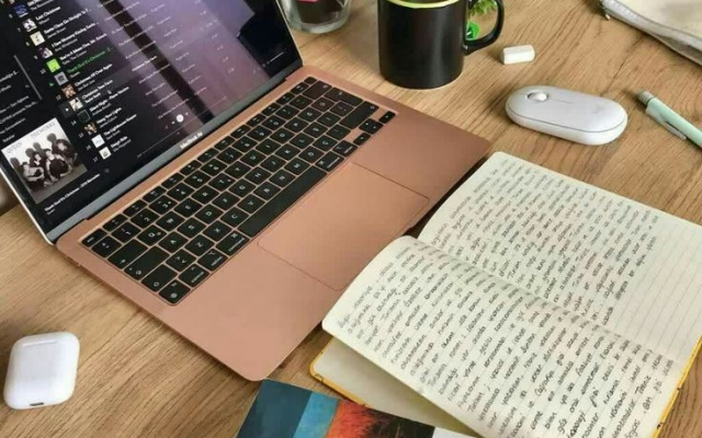 طراحی وبسایت وردپرس اختصاصی با المنتور انجام بدم