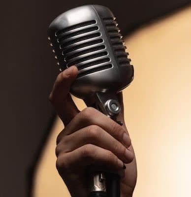 صداگذاری روی محتوای شما و ساخت پادکست یا کتاب صوتی رو انجام بدم.