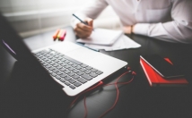 کاری-نوشته-آنچه-ذهن-نزدیک-تر-شود